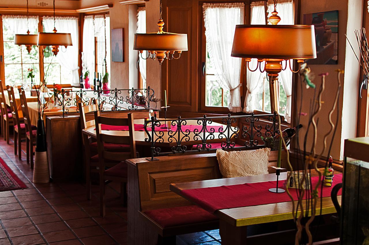 Hotel Restaurant Loewen Sirnach Esterno foto